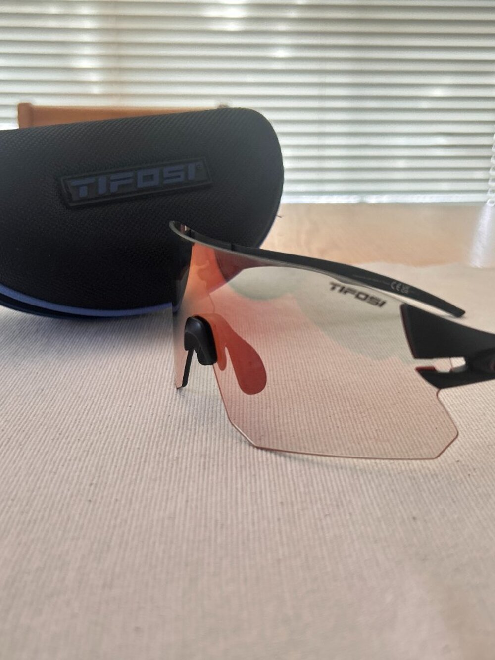 Tifosi Tsali Rimless Shield Sunglasses